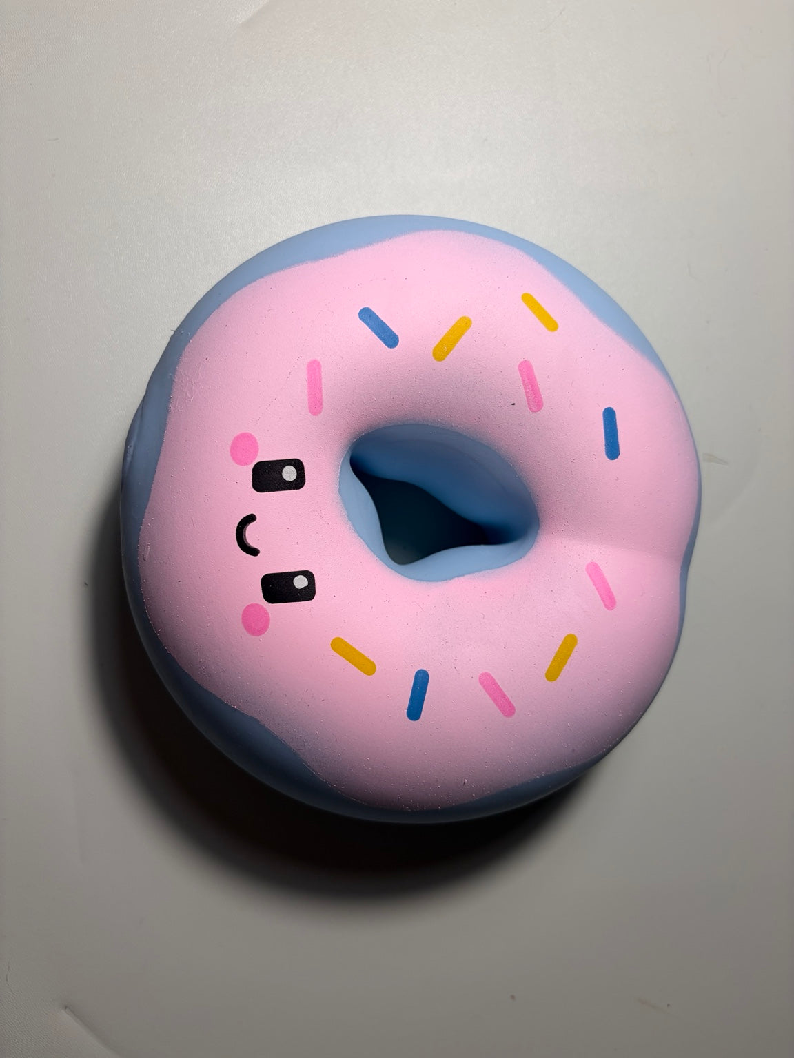 Donut squishy toy